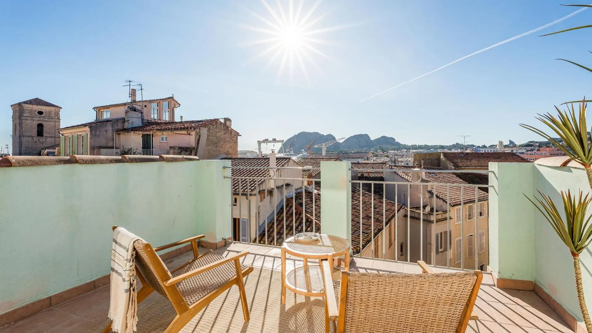 Les Fincas Du Port - Studios En Ville Avec Vue La Ciotat