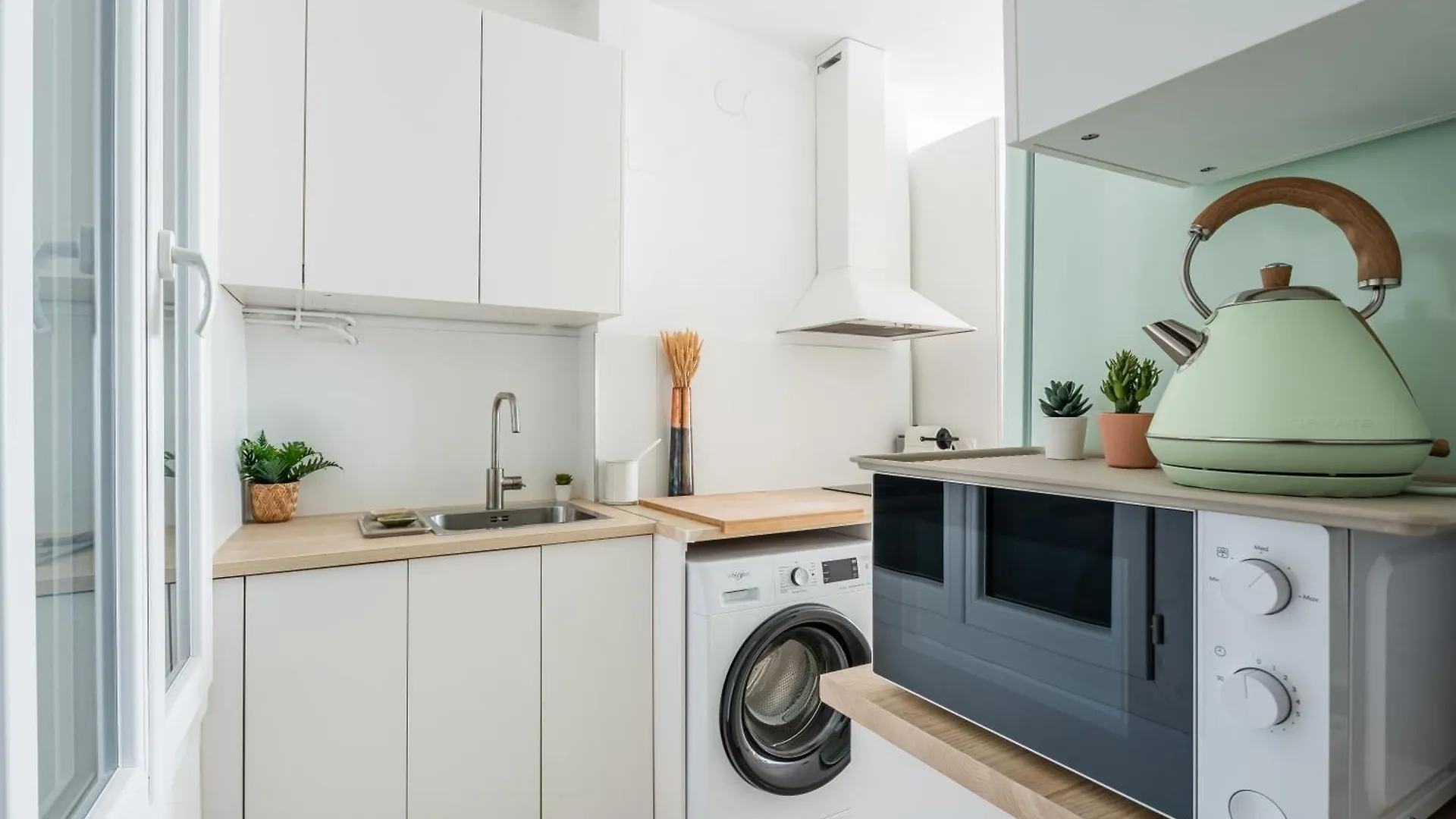 Les Fincas Du Port - Studios En Ville Avec Vue La Ciotat Apartment