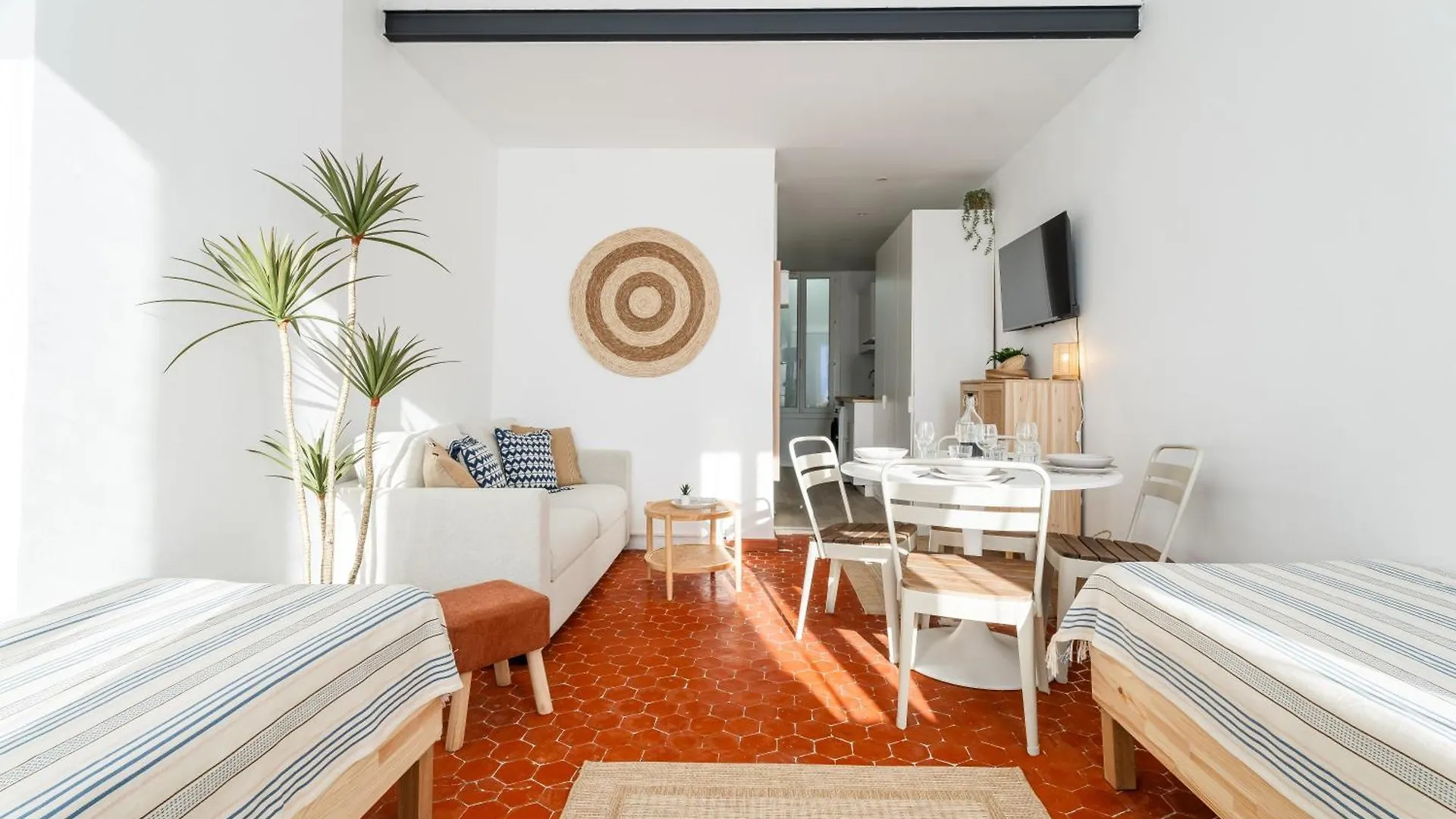 Les Fincas Du Port - Studios En Ville Avec Vue La Ciotat