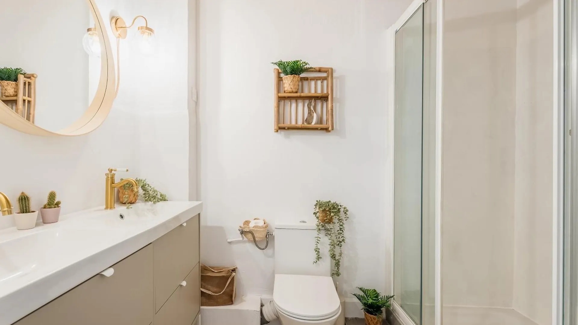 Les Fincas Du Port - Studios En Ville Avec Vue La Ciotat Appartement