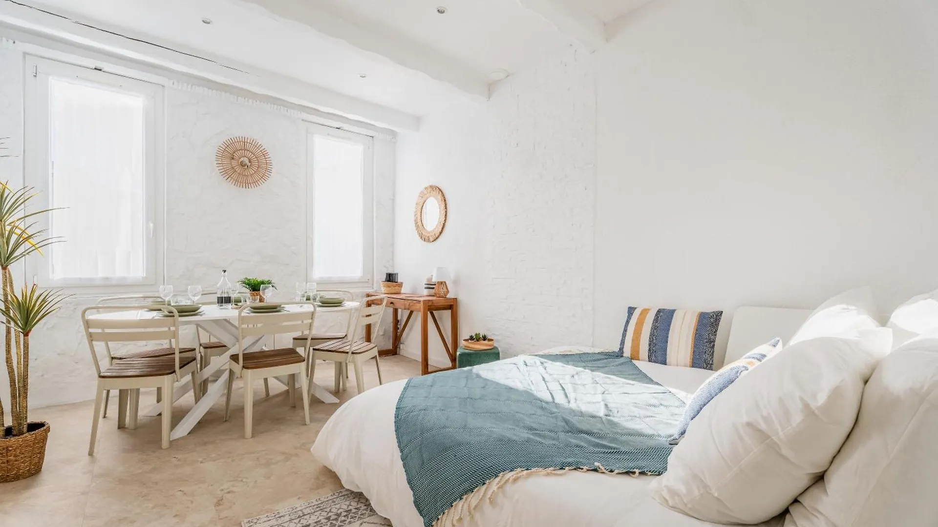 Apartment Les Fincas Du Port - Studios En Ville Avec Vue La Ciotat